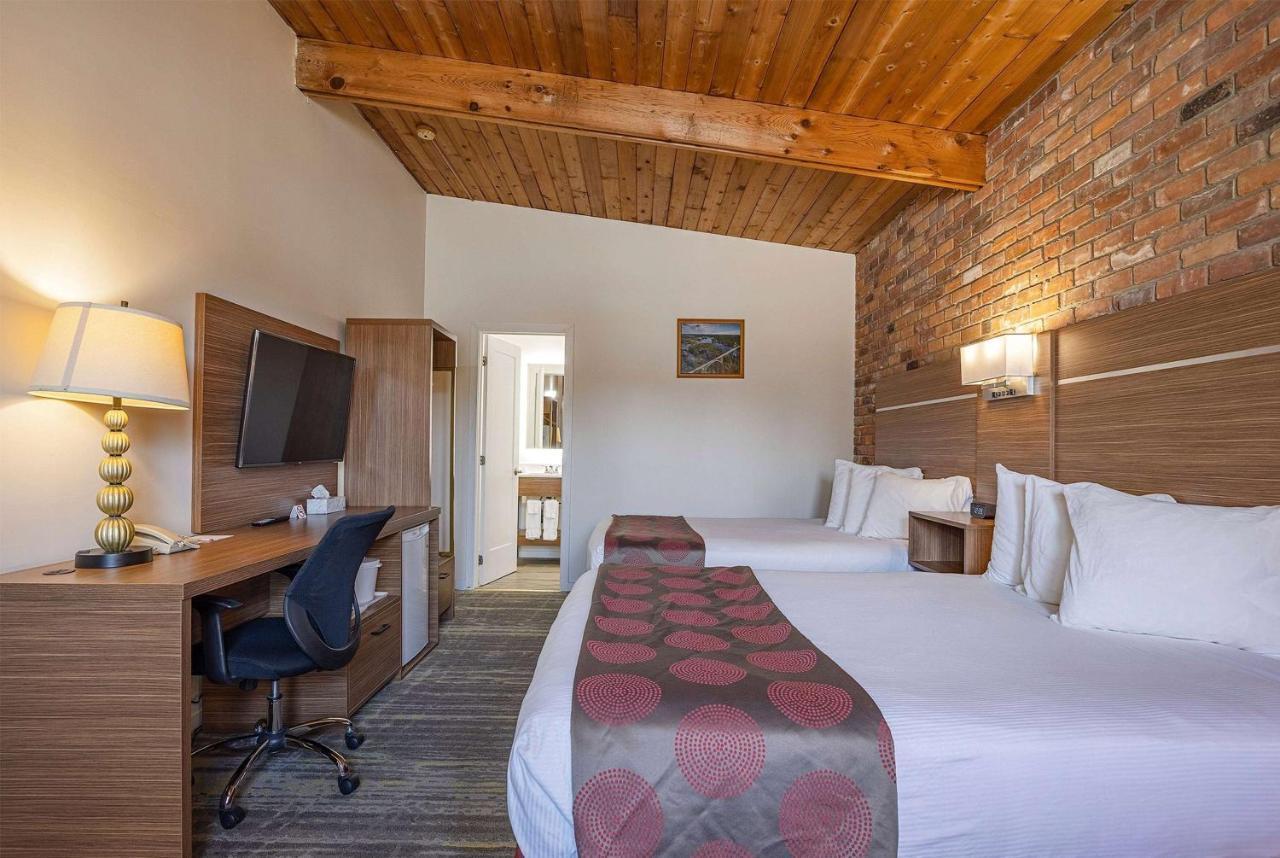 Ramada By Wyndham 1000 Islands Gananoque Ξενοδοχείο Εξωτερικό φωτογραφία