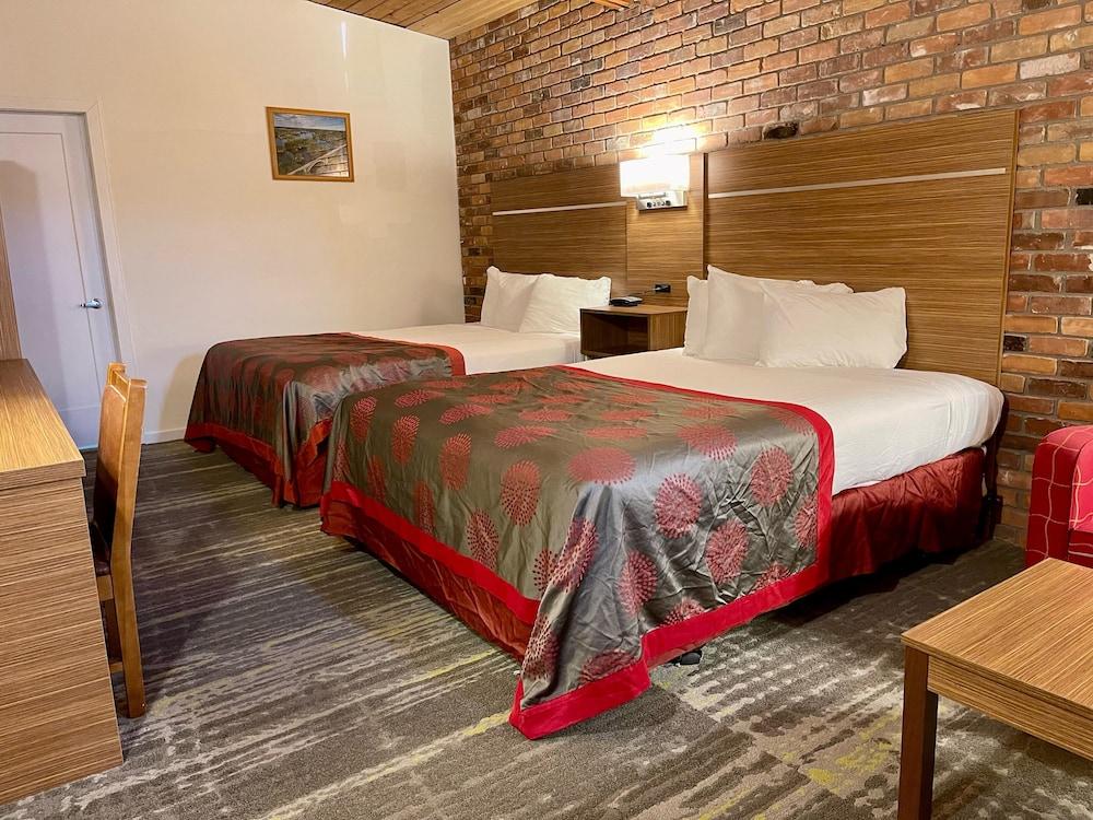 Ramada By Wyndham 1000 Islands Gananoque Ξενοδοχείο Εξωτερικό φωτογραφία